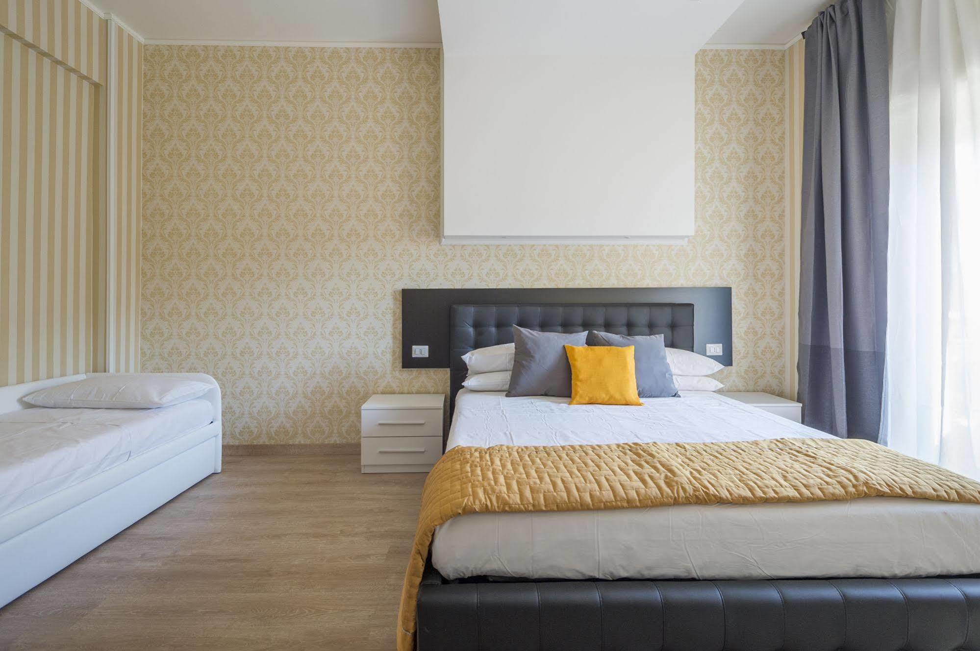 Happy Holiday In Rome B&B Ngoại thất bức ảnh