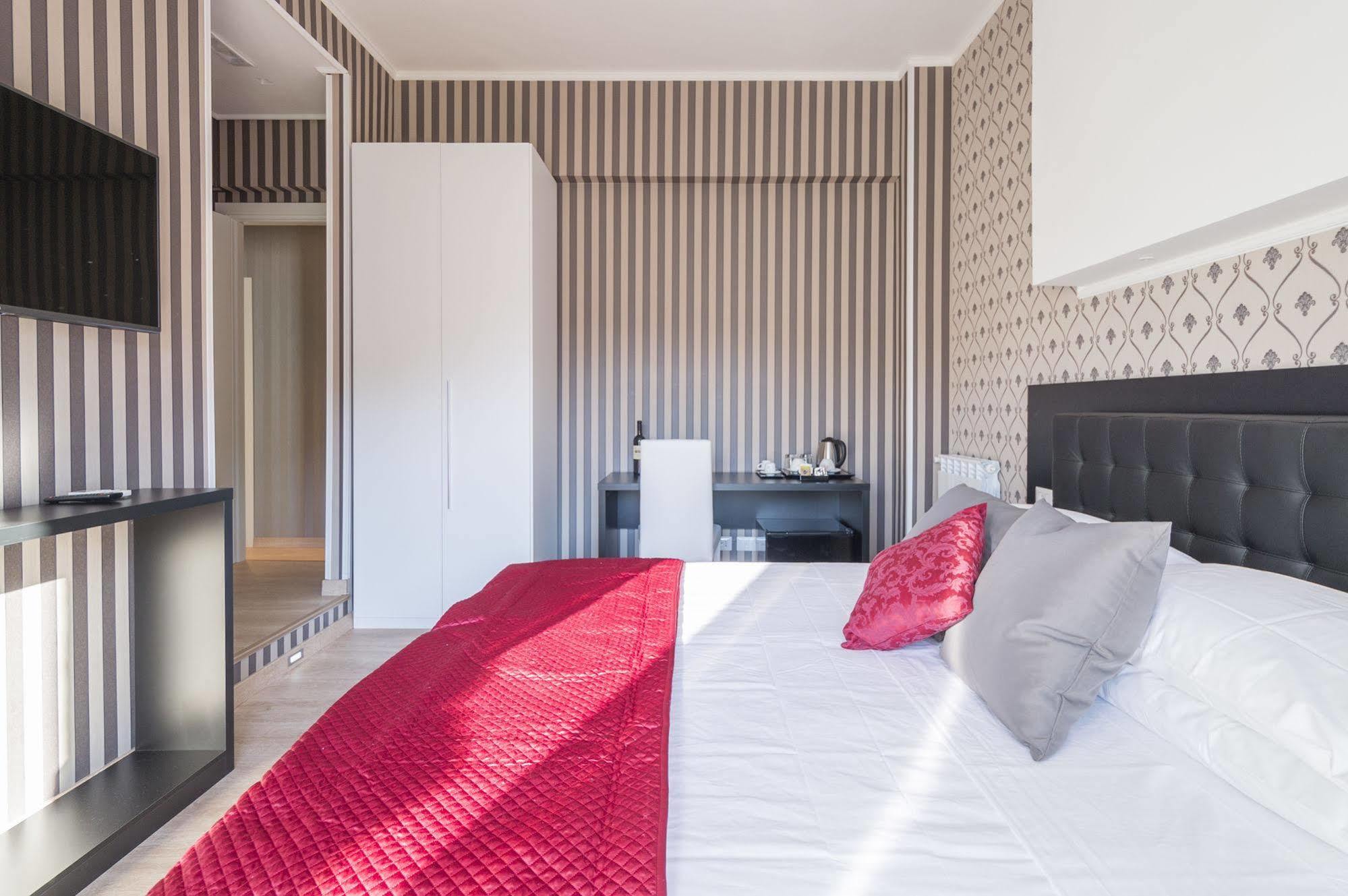 Happy Holiday In Rome B&B Ngoại thất bức ảnh