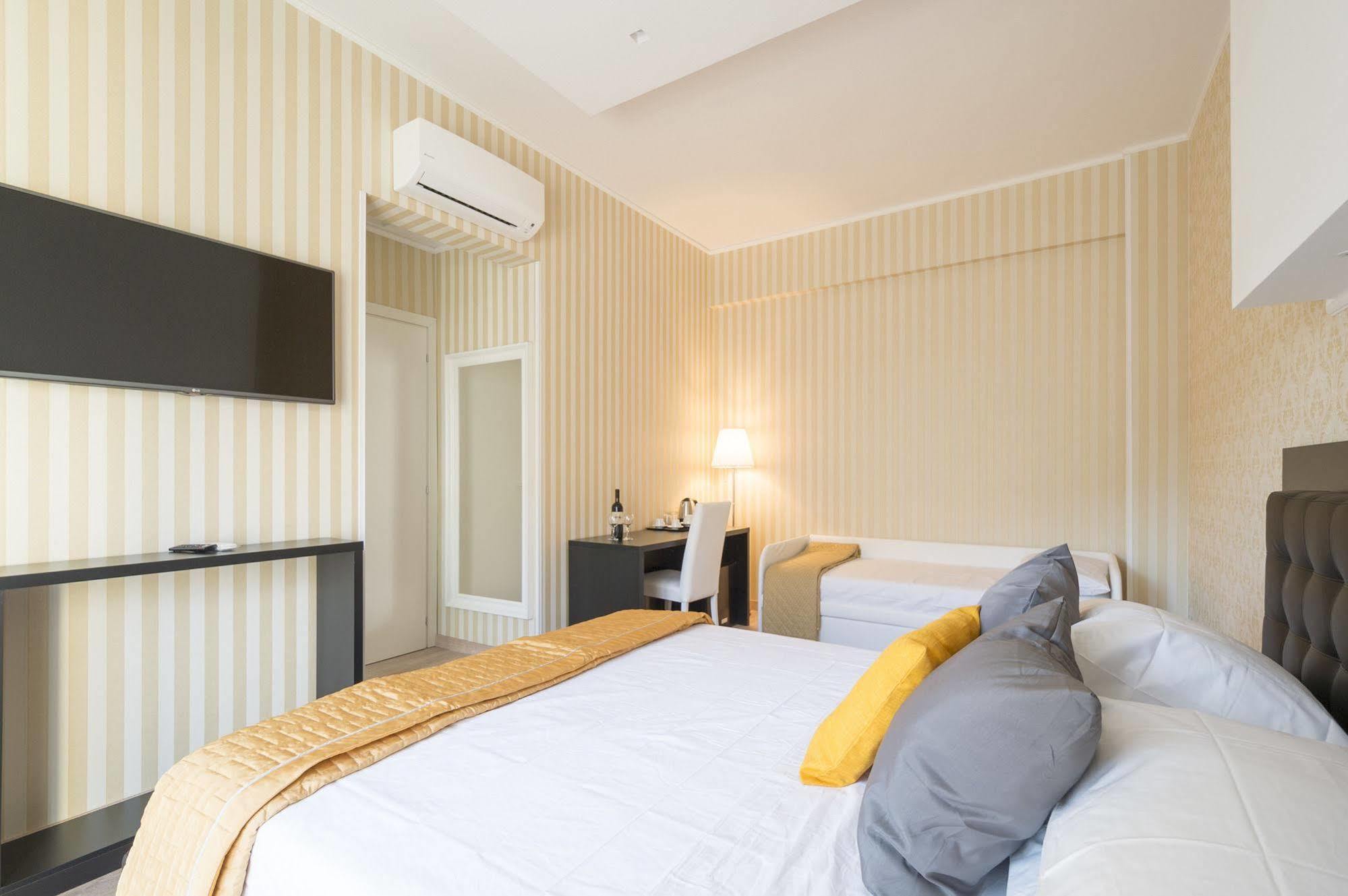 Happy Holiday In Rome B&B Ngoại thất bức ảnh