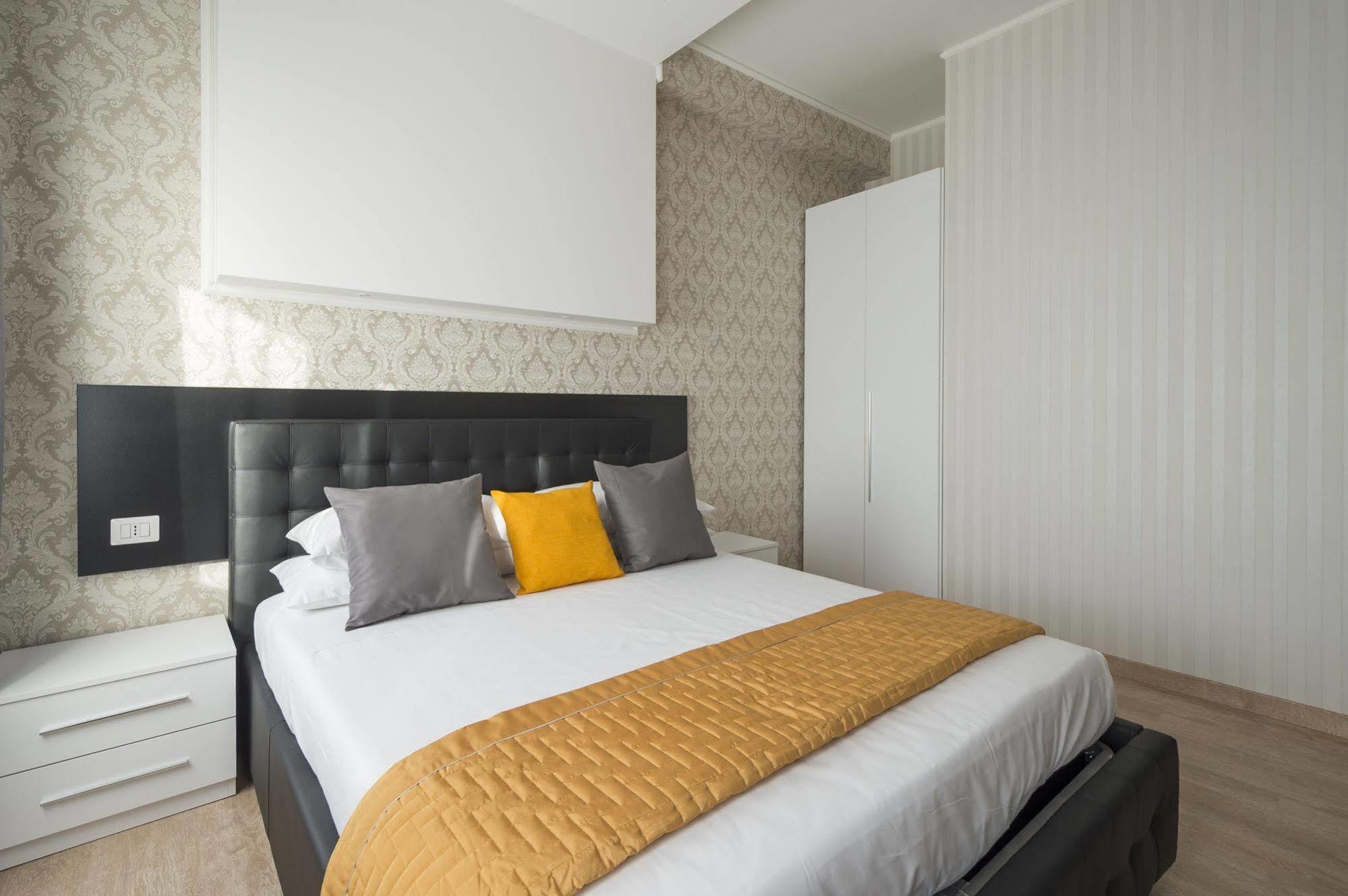 Happy Holiday In Rome B&B Ngoại thất bức ảnh