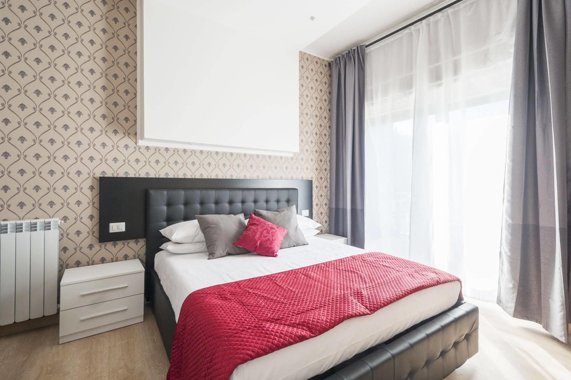 Happy Holiday In Rome B&B Ngoại thất bức ảnh